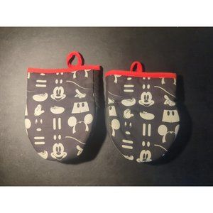 Disney Mickey Mouse 2-pk Oversized Mini Oven Mitts Mickey Mouse - Light Stain
